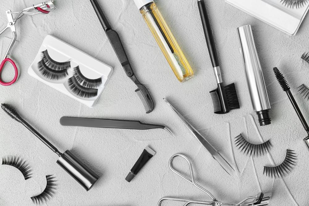 Guide to Lola's Lashes
