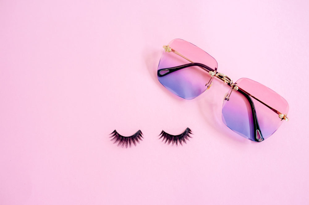 How to Wear Lash Extensions in Hot Weather