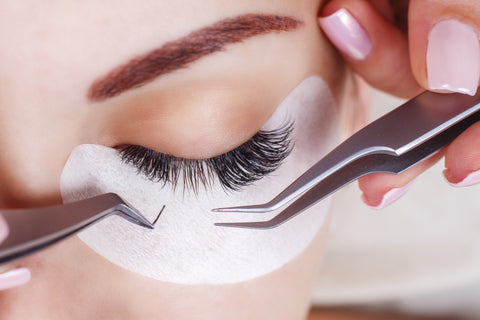 Eye makeup longevity tips