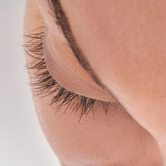 Kiss Lash Atelier Lash Extensions Design Kit - Natural (Model Shot 3 - Closed)