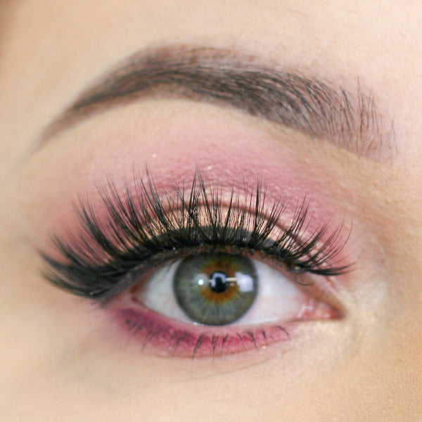 Self Love Lash Try On