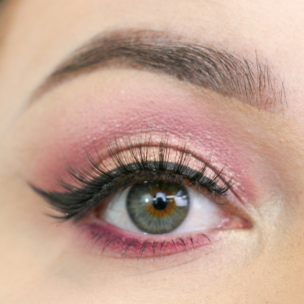 Selfie Lash Try On