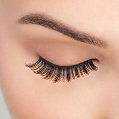 Ardell Double Up Lashes 206 (Model Shot 2)