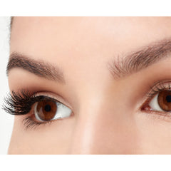 Ardell Magnetic Lashes Accents 002 (Model Shot B3)
