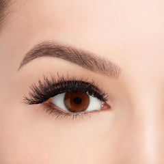 Ardell Magnetic Lashes Double Wispies (Model Shot B1)