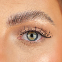 Boldface Lashes - Mini Statement (Model Shot 1)