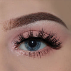 Doll Beauty Lashes - Chloe Elizabeth (Model Shot)