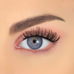 Pinky Goat Lashes - Daisy (Model Shot)