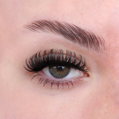 Unicorn Cosmetics 3D Faux Mink Lashes - Mega Short (Model Shot 2)