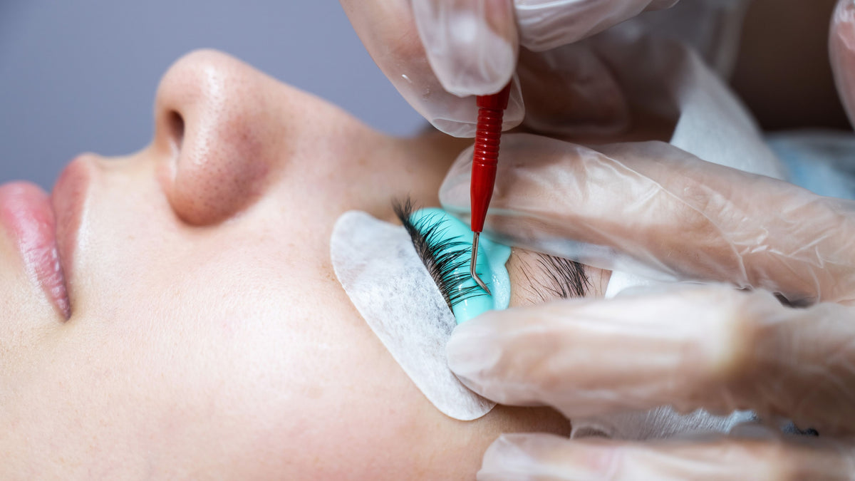 What is Eyelash Tinting?