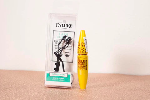 How to Apply Mascara