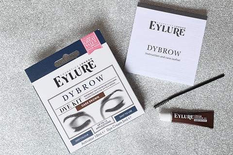 How to Tint and Shape Your Eyebrows at Home