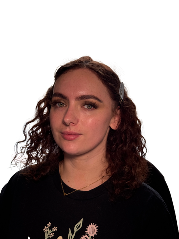 Professional MUA Saffron with autumn eyes completed