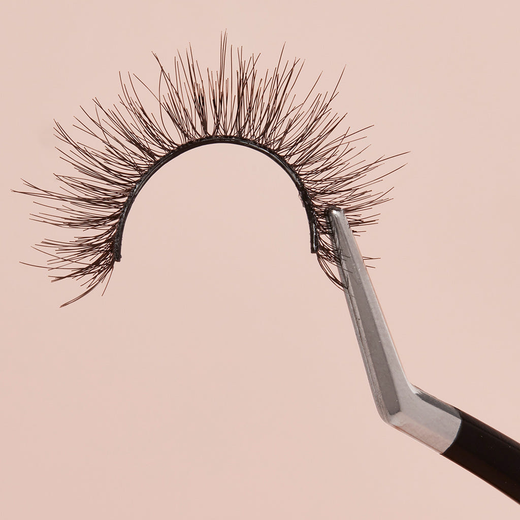 Ardell Naked Shapewear Lashes 440 (Lash Shot)