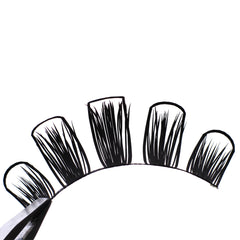 Boldface Lashes - Moonpetal (Lash Close-Up)