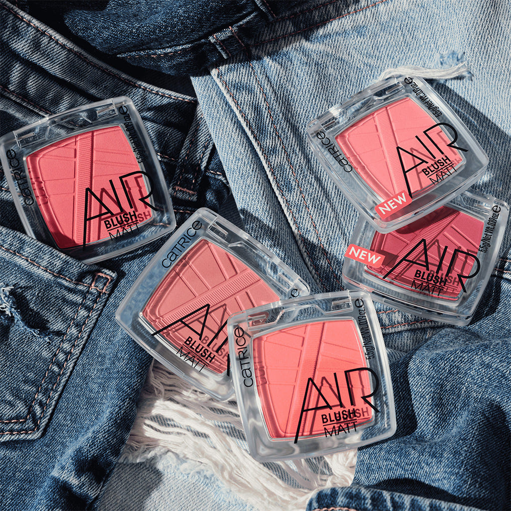 Catrice Cosmetics AirBlush Matt (5.5g) - Lifestyle Shot 2
