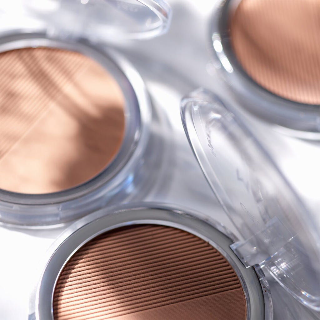 Catrice Cosmetics All Matt Plus Shine Control Powder 010 Transparent (10g) - Lifestyle Shot 2