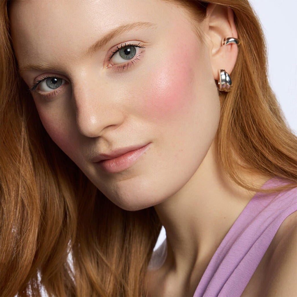 Catrice Cosmetics Blush Affair Cream & Powder Palette (6g) - Model Shot 5 [010 Stunning Strawberry]