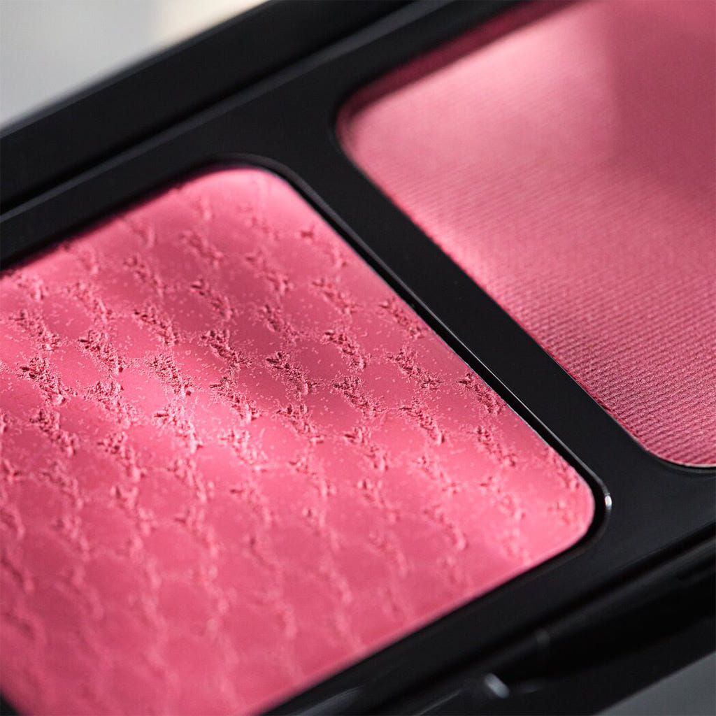 Catrice Cosmetics Blush Affair Cream & Powder Palette (6g) - Lifestyle Shot 2 [020 Pleasing Pink]