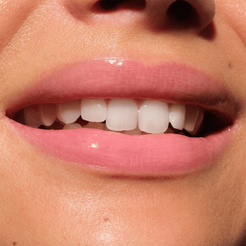 Catrice Cosmetics Butter Drippin' Glossy Lip Balm (10ml) - Model Shot 3 [010 Pink Lemon Squeezin']