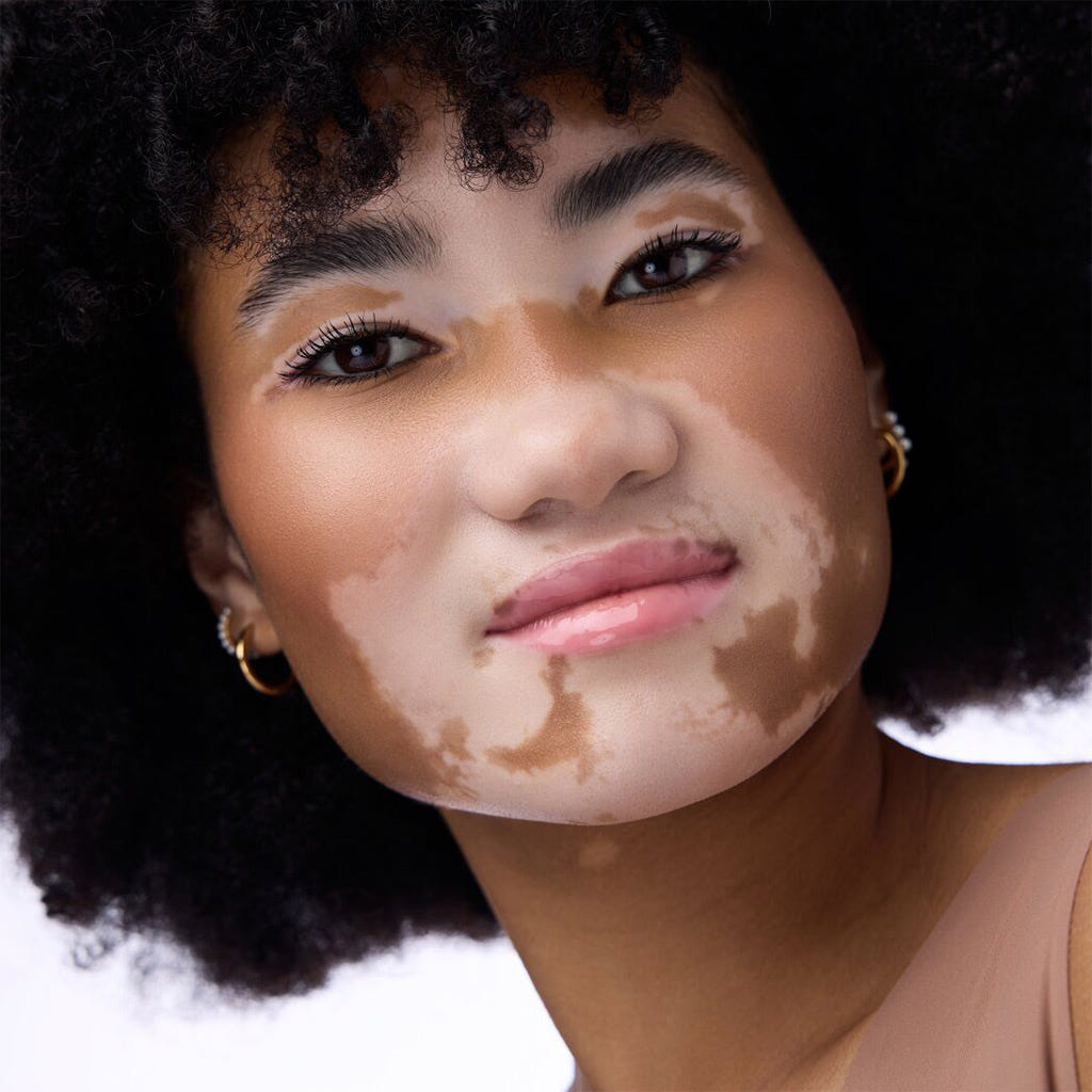 Catrice Cosmetics Butter Drippin' Glossy Lip Balm (10ml) - Model Shot 4 [010 Pink Lemon Squeezin']