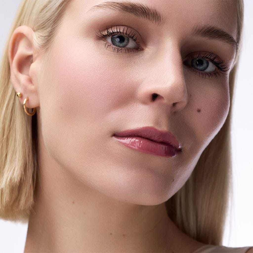 Catrice Cosmetics Butter Drippin' Glossy Lip Balm (10ml) - Model Shot 6 [030 Butter Together]