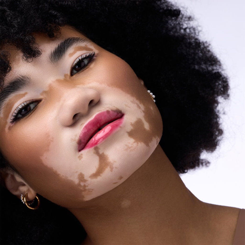 Catrice Cosmetics Butter Drippin' Glossy Lip Balm (10ml) - Model Shot 4 [050 Cherry Delicious]