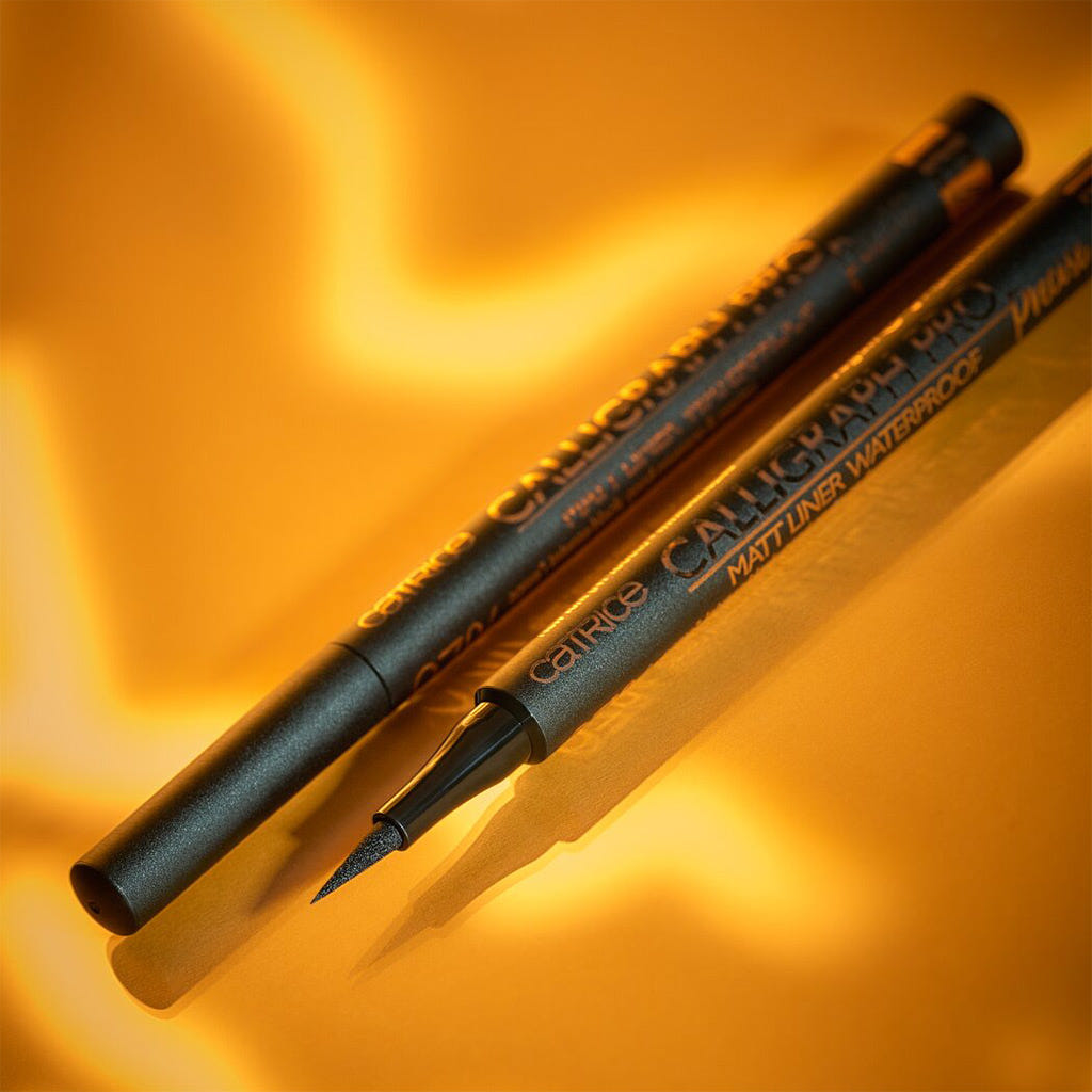 Catrice Cosmetics Calligraph Pro Precise 24h Matt Liner Waterproof (1.2ml) - Lifestyle Shot 2