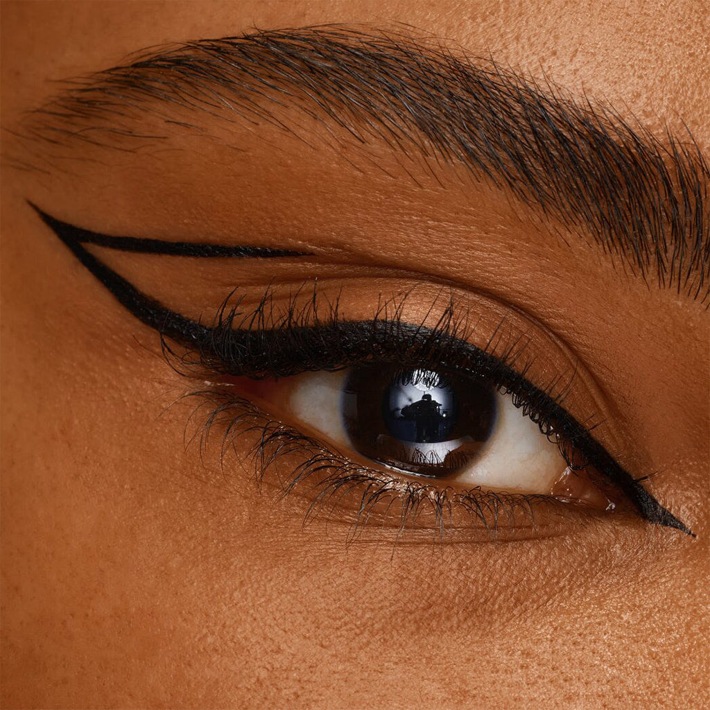 Catrice Cosmetics Calligraph Pro Precise 24h Matt Liner Waterproof (1.2ml) - Model Shot 1
