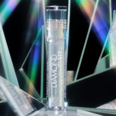 Catrice Cosmetics Diamond Glaze Lip Gloss (3ml) - Lifestyle Shot 2 [010 Bubbles 'N' Troubles]