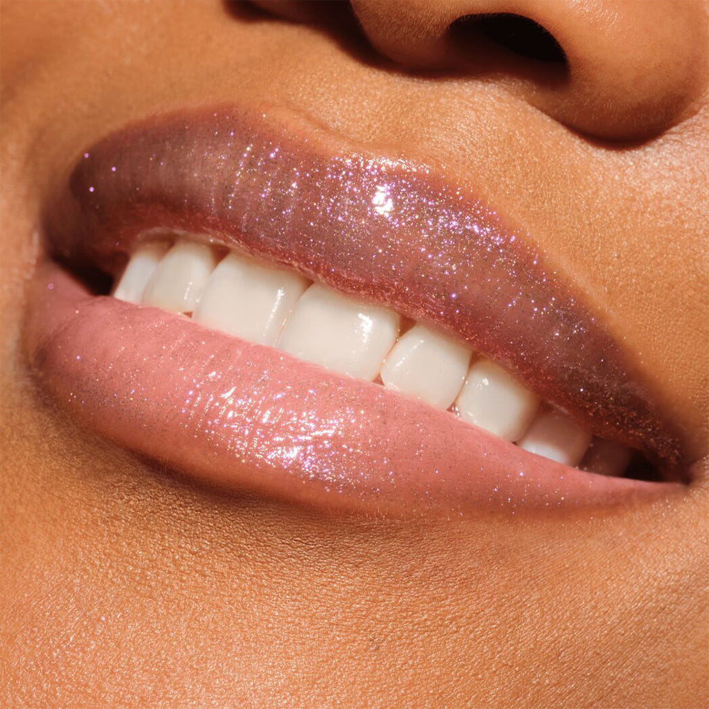 Catrice Cosmetics Diamond Glaze Lip Gloss (3ml) - Model Shot 2 [010 Bubbles 'N' Troubles]