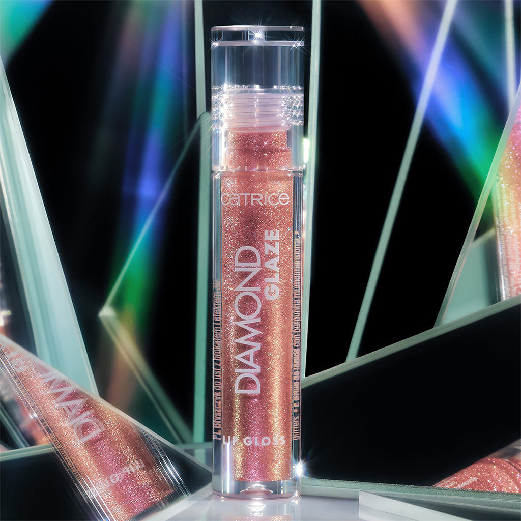 Catrice Cosmetics Diamond Glaze Lip Gloss (3ml) - Lifestyle Shot 2 [040 Diamonds Made Me Do It]
