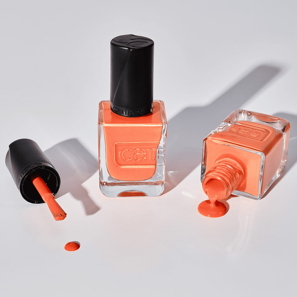 Catrice Cosmetics Gel Affair Nail Lacquer (10.5ml) - Lifestyle Shot [014 Sunset Sorbet]