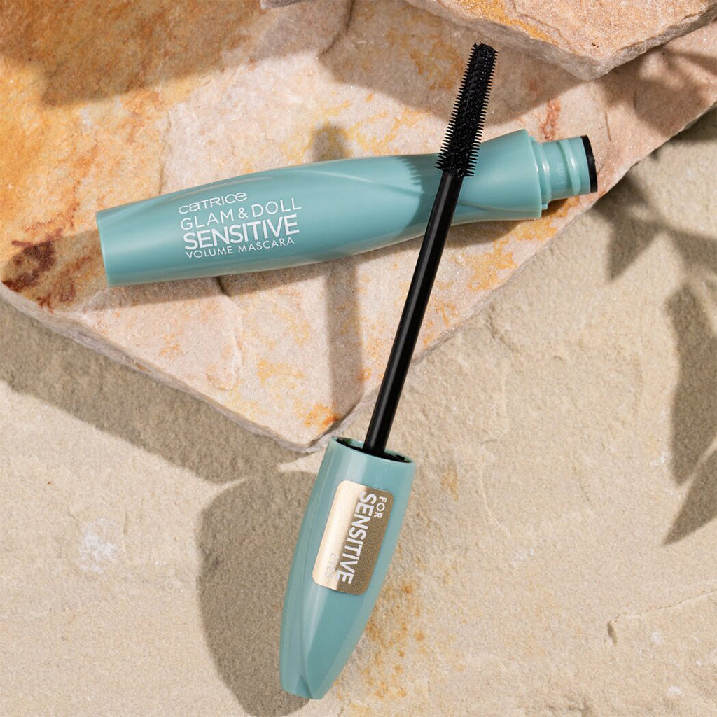 Catrice Cosmetics Glam & Doll Sensitive Volume Mascara (9ml) - Lifestyle Shot 1