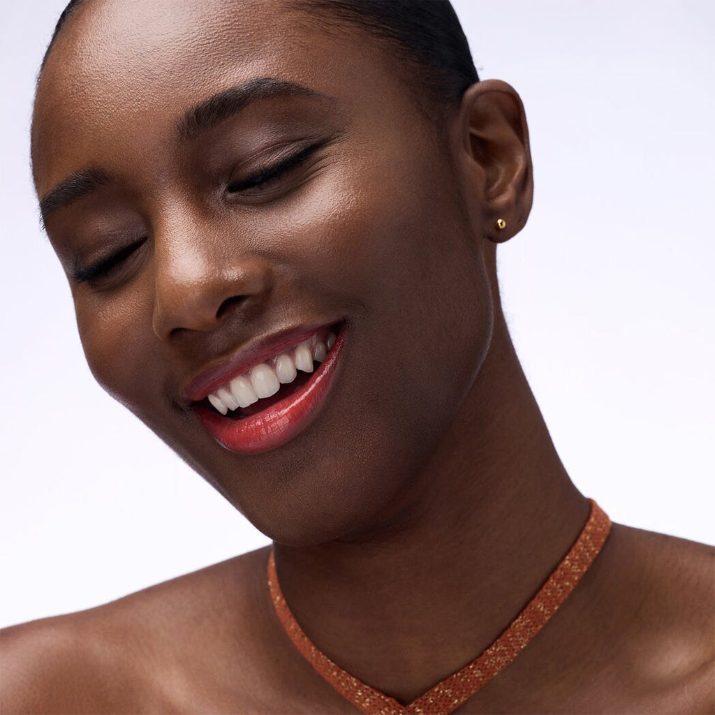 Catrice Cosmetics Glass Like Dewy Lip Tint (3ml) - Model Shot 4 [020 Look At Me!]