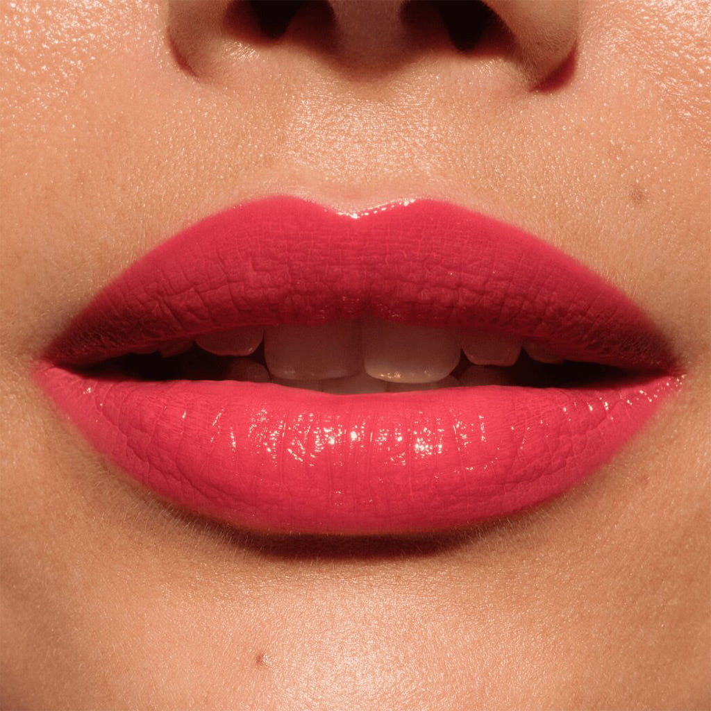 Catrice Cosmetics Glass Like Dewy Lip Tint (3ml) - Model Shot 2 [030 Happy Lips Happy Life]