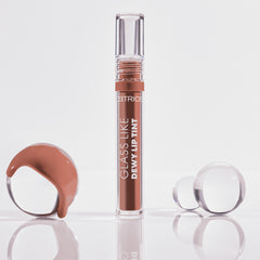 Catrice Cosmetics Glass Like Dewy Lip Tint (3ml) - Lifestyle Shot [040 You Do You]