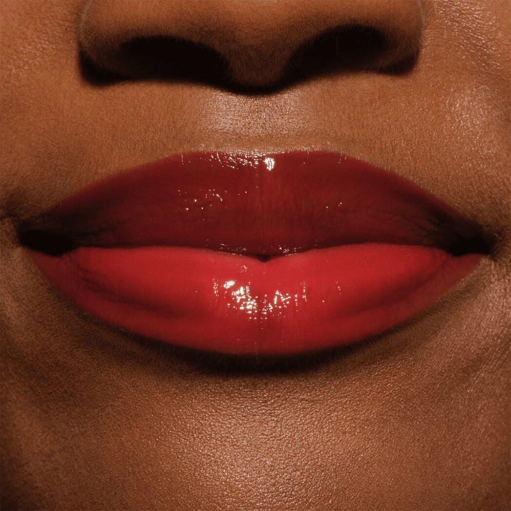 Catrice Cosmetics Glass Like Dewy Lip Tint (3ml) - Model Shot 1 [060 The Happy Choice]