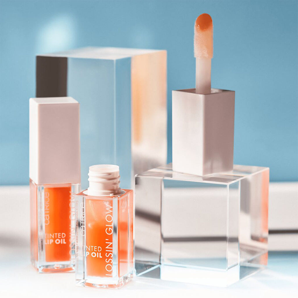 Catrice Cosmetics Glossin' Glow Tinted Lip Oil (4ml) - Lifestyle Shot 2 [030 Glow For The Show]