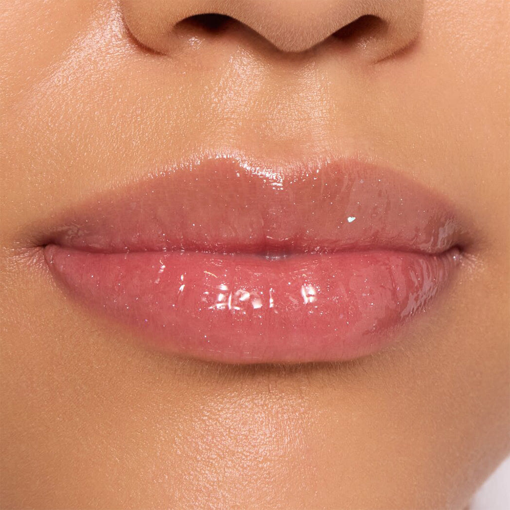 Catrice Cosmetics Glossin' Glow Tinted Lip Oil (4ml) - Model Shot 2 [060 Party Crasher]