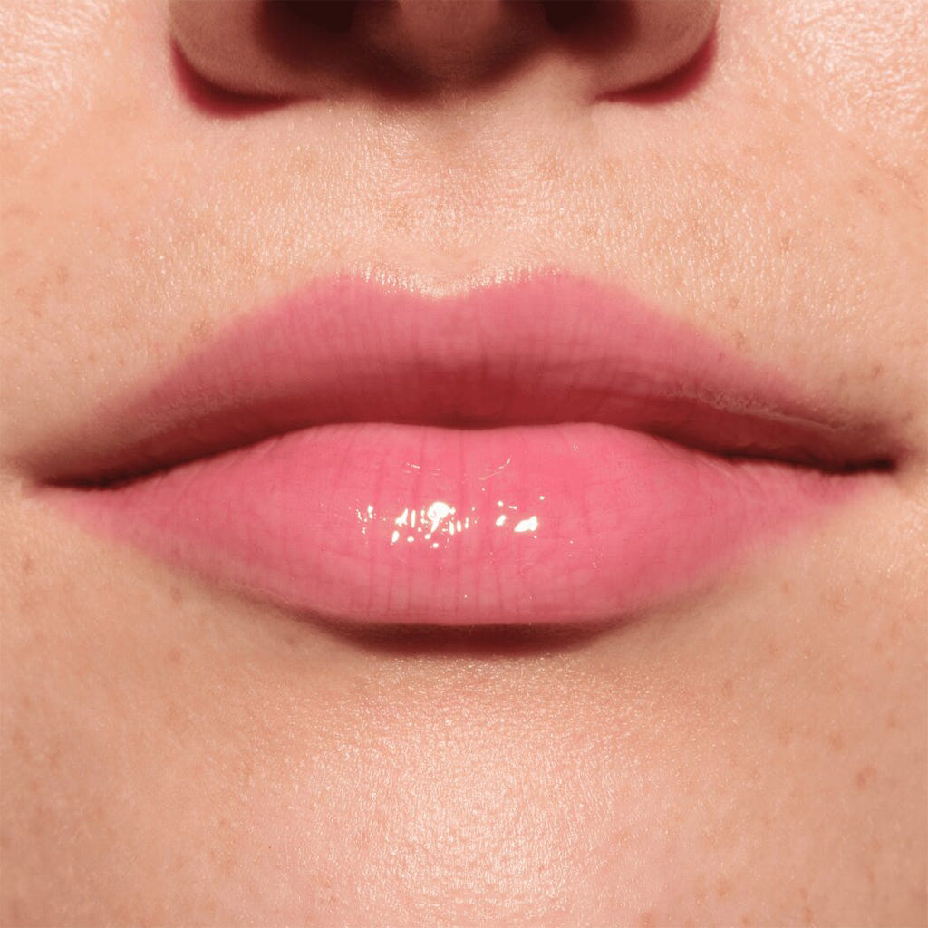 Catrice Cosmetics Glossin' Glow Tinted Lip Oil (4ml) - Model Shot 1 [070 Make A Move]
