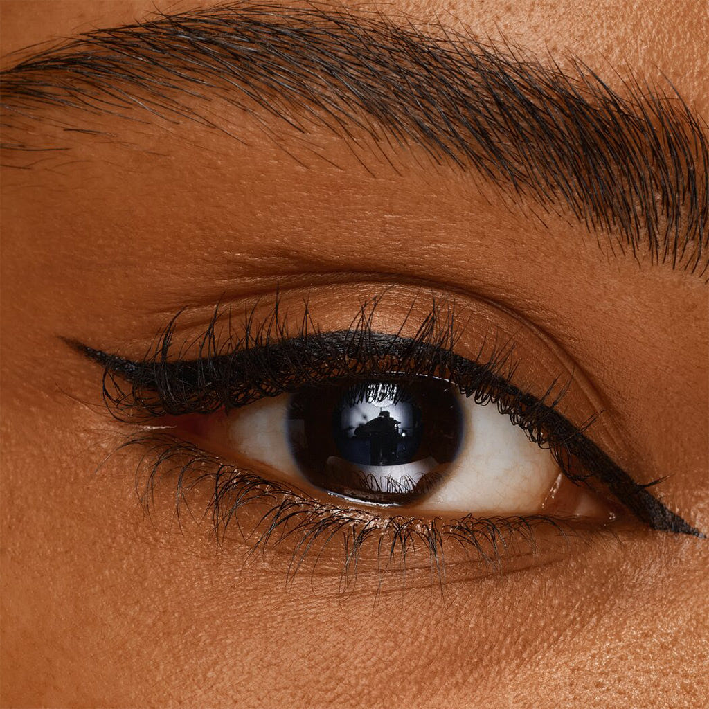 Catrice Cosmetics It's Easy Tattoo Liner Waterproof 010 Black Lifeproof (1.1ml) - Model Shot 1