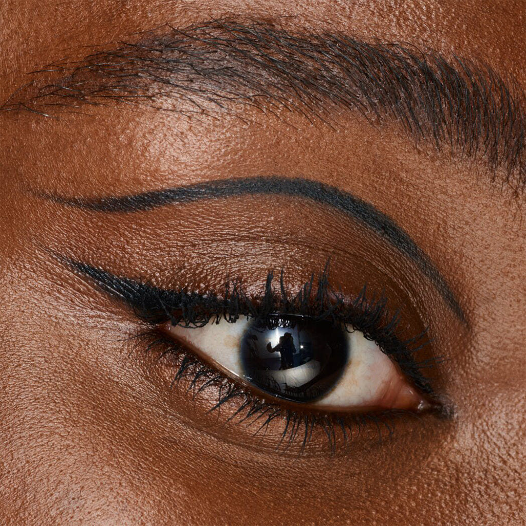 Catrice Cosmetics Kohl Kajal Waterproof 010 Check Chic Black (0.78g) - Model Shot 1