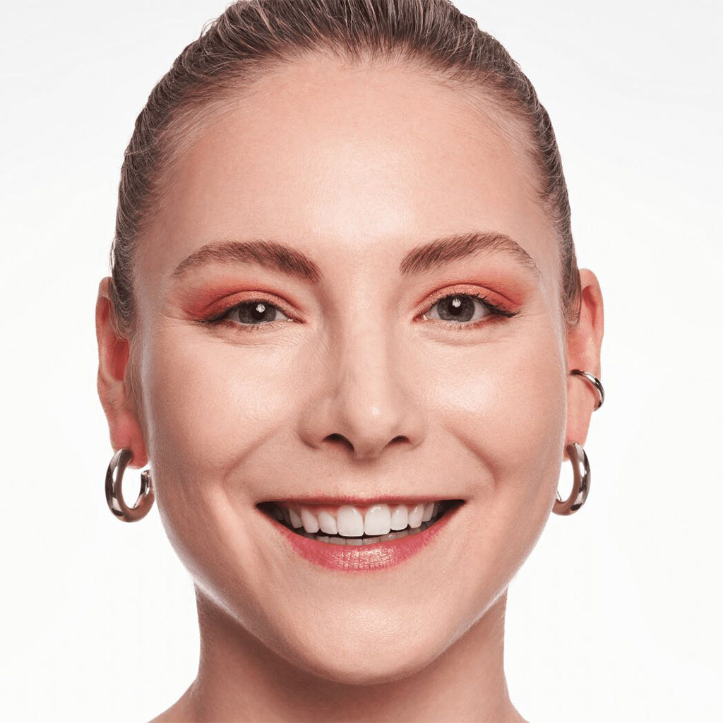 Catrice Cosmetics Melted Sun Cream Bronzer (9g) - Model Shot 2 [020 Beach Babe]
