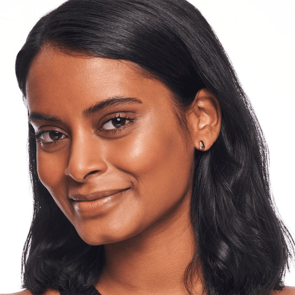 Catrice Cosmetics More Than Glow Highlighter (5.9g) - Model Shot 1 [030 Beyond Golden Glow]