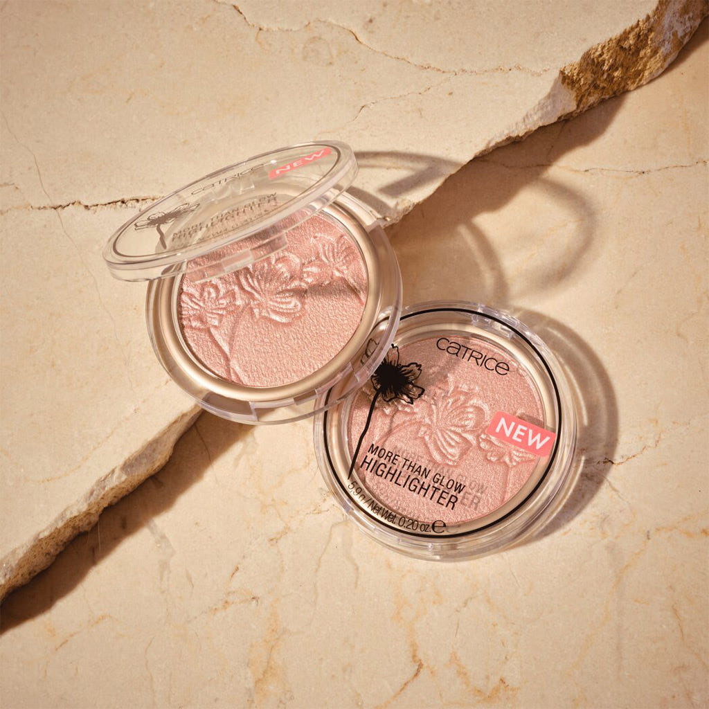 Catrice Cosmetics More Than Glow Highlighter (5.9g) - Lifestyle Shot 2 [040 Absolute Blushin' Bright]