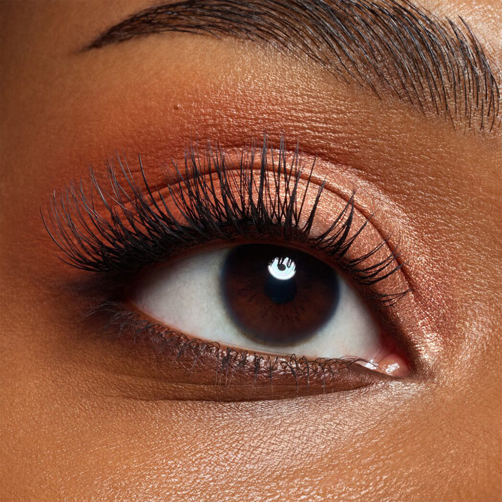 Catrice Cosmetics Natural Cluster Lashes (Model Shot 3)