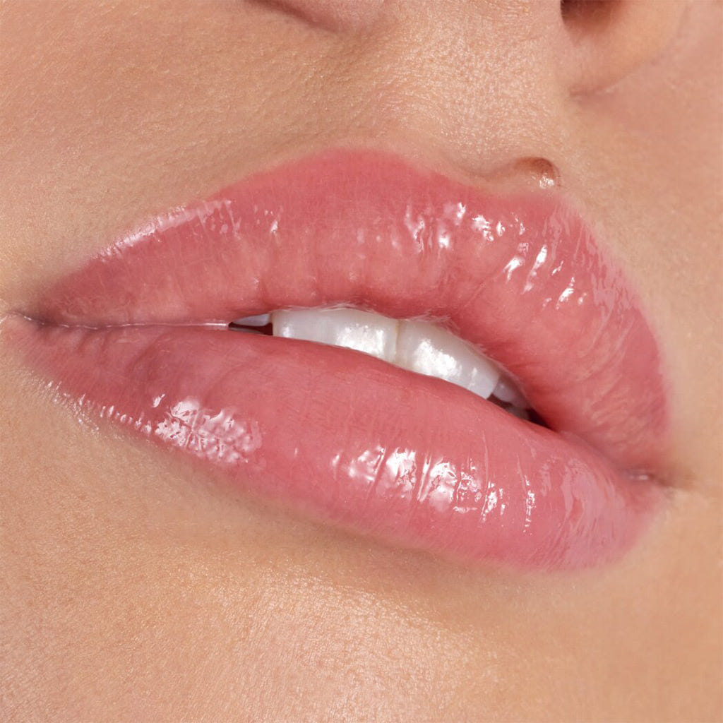 Catrice Cosmetics Plump It Up Lip Booster (3.5ml) - Model Shot 2 [040 Prove Me Wrong]
