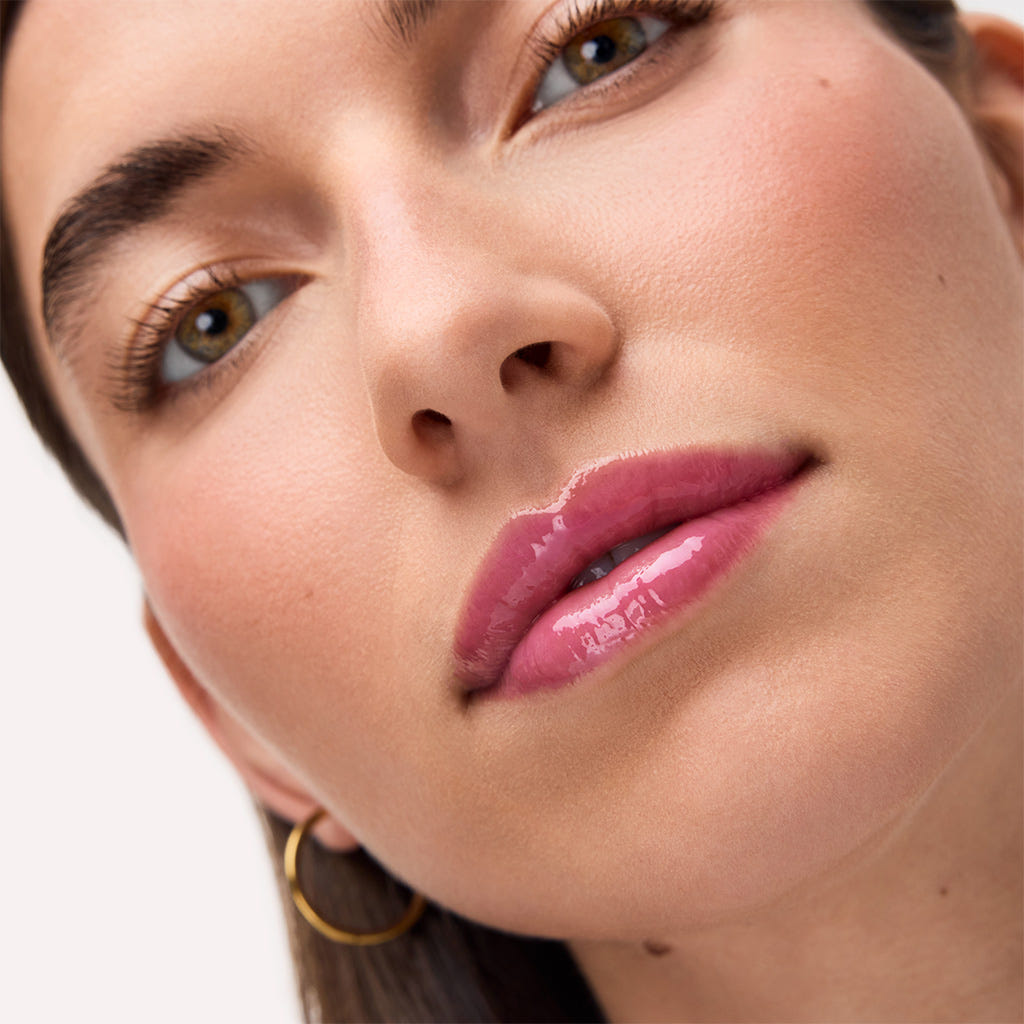 Catrice Cosmetics Plump It Up Lip Booster (3.5ml) - Model Shot 4 [080 Overdosed On Confidence]