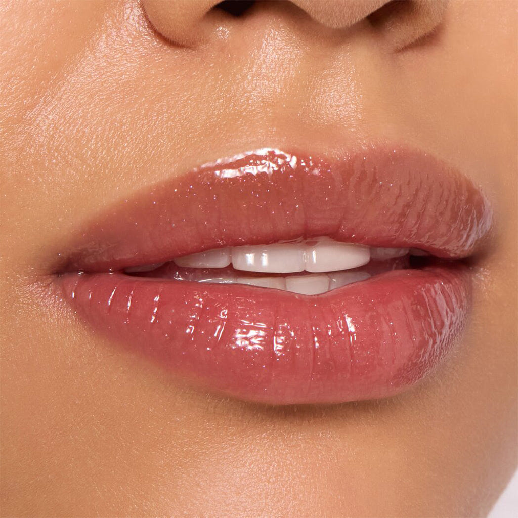 Catrice Cosmetics Plump It Up Lip Booster (3.5ml) - Model Shot 2 [100 Work It Twerk It]